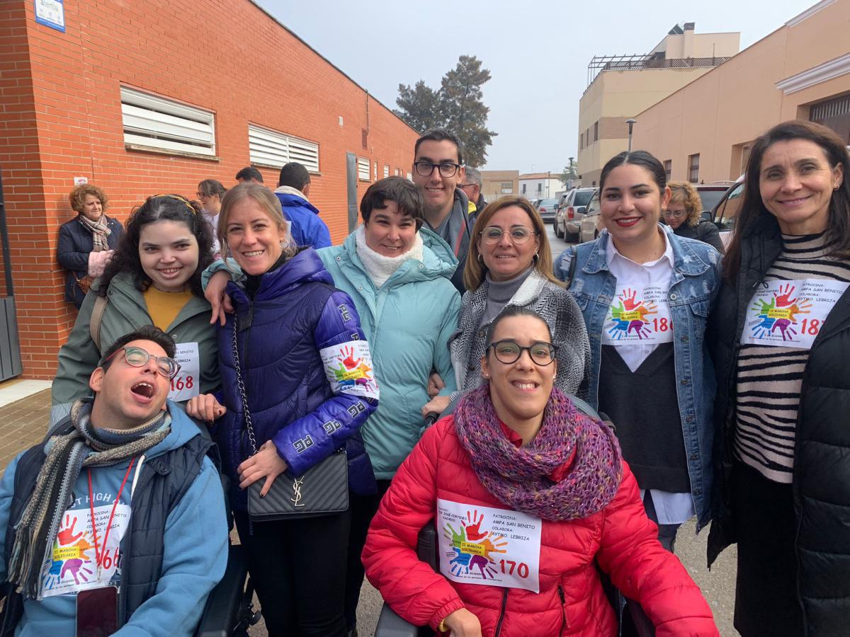 Celebrada con éxito la segunda marcha solidaria organizada por el CEIP Cortines Pacheco Celebrada con éxito la segunda marcha solidaria organizada por el CEIP Cortines Pacheco