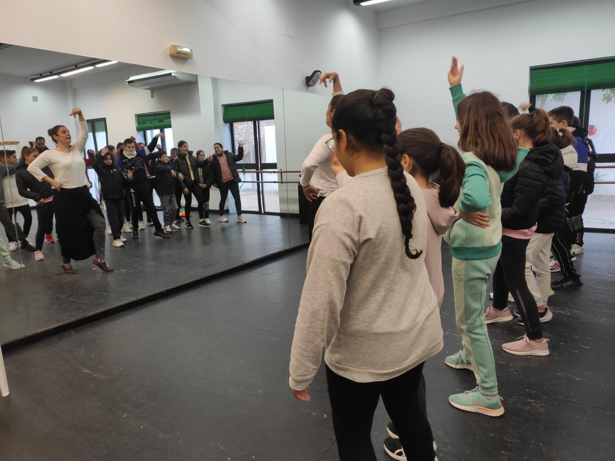 Más de 845 escolares participan en la actividad Ven a la Escuela Municipal de Música y Danza