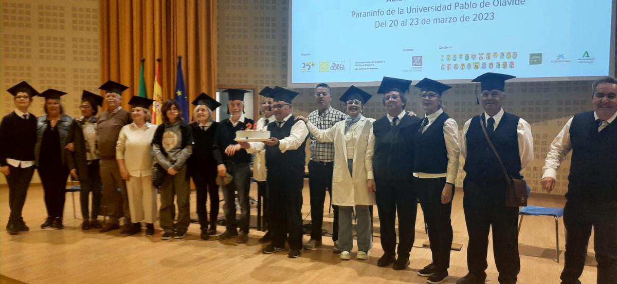 Nuevo éxito del Aula Abierta de Mayores de Lebrija en las jornadas culturales de la Universidad Pablo de Olavide