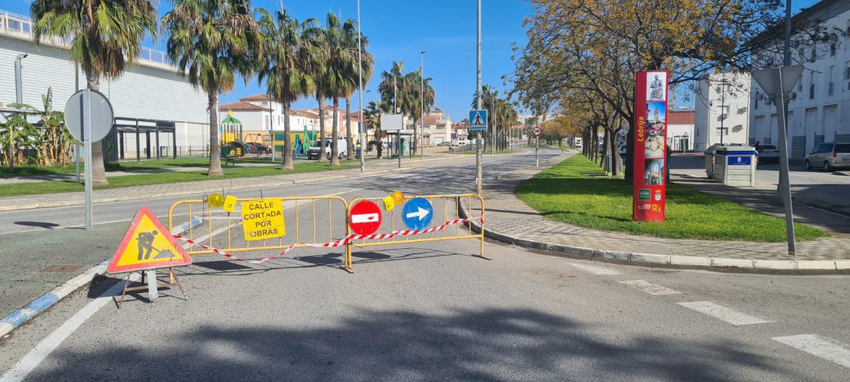 Aviso - Cambios en el tráfico rodado de la Avenida Doctor José Viel por obras de mejora del saneamiento