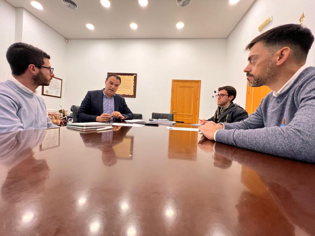 El desdoble de la A-471 centra la reunión mantenida entre los alcaldes de Lebrija y Las Cabezas