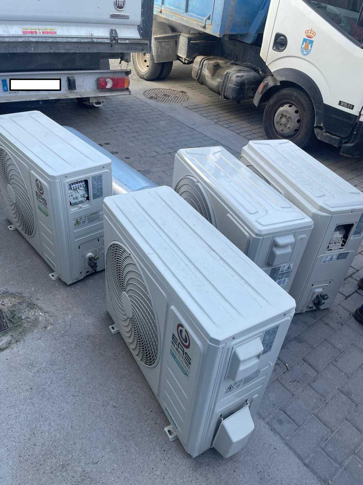 Tres personas detenidas como responsables de una plantación de marihuana indoor con 370 plantas y 20,5 kg de cogollos Tres personas detenidas como responsables de una plantación de marihuana indoor con 370 plantas y 20,5 kg de cogollos