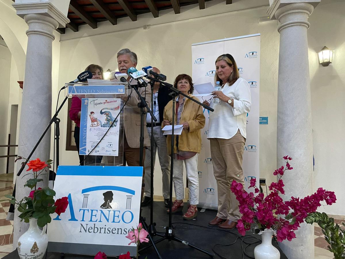 El Ateneo Nebrisense celebra la segunda edición de Tejiendo Primaveras