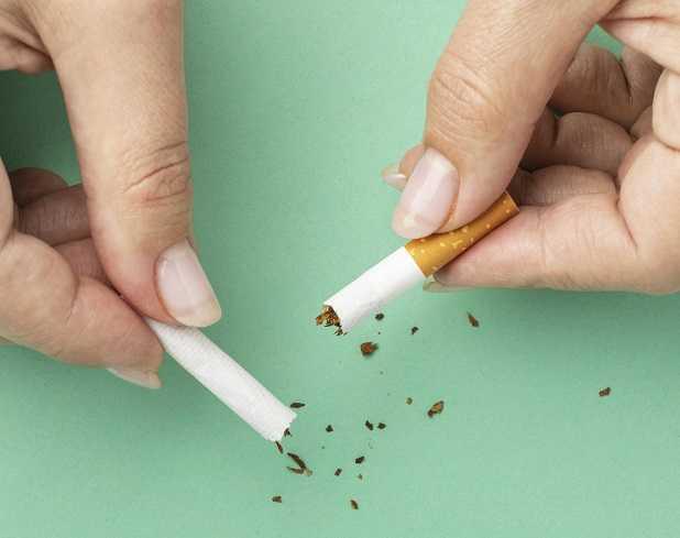 Concluye la celebración de la semana sin humo con la instalación de mesas informativas en el Centro de Salud y en el Hospital de Lebrija