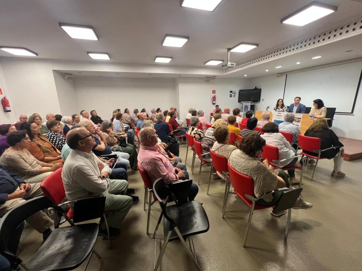 Inaugurado el nuevo curso académico del Aula Abierta de Mayores de Lebrija Inaugurado el nuevo curso académico del Aula Abierta de Mayores de Lebrija