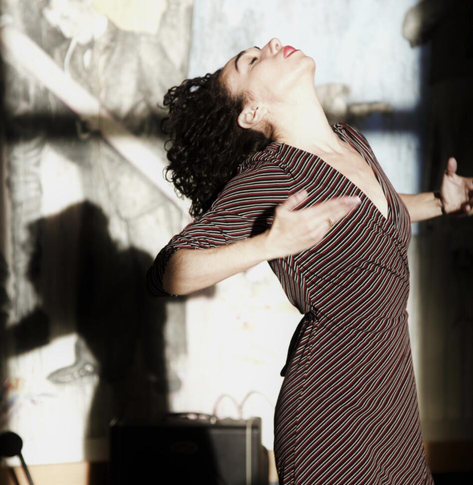  Mujer Silencio: crónicas de la frontera