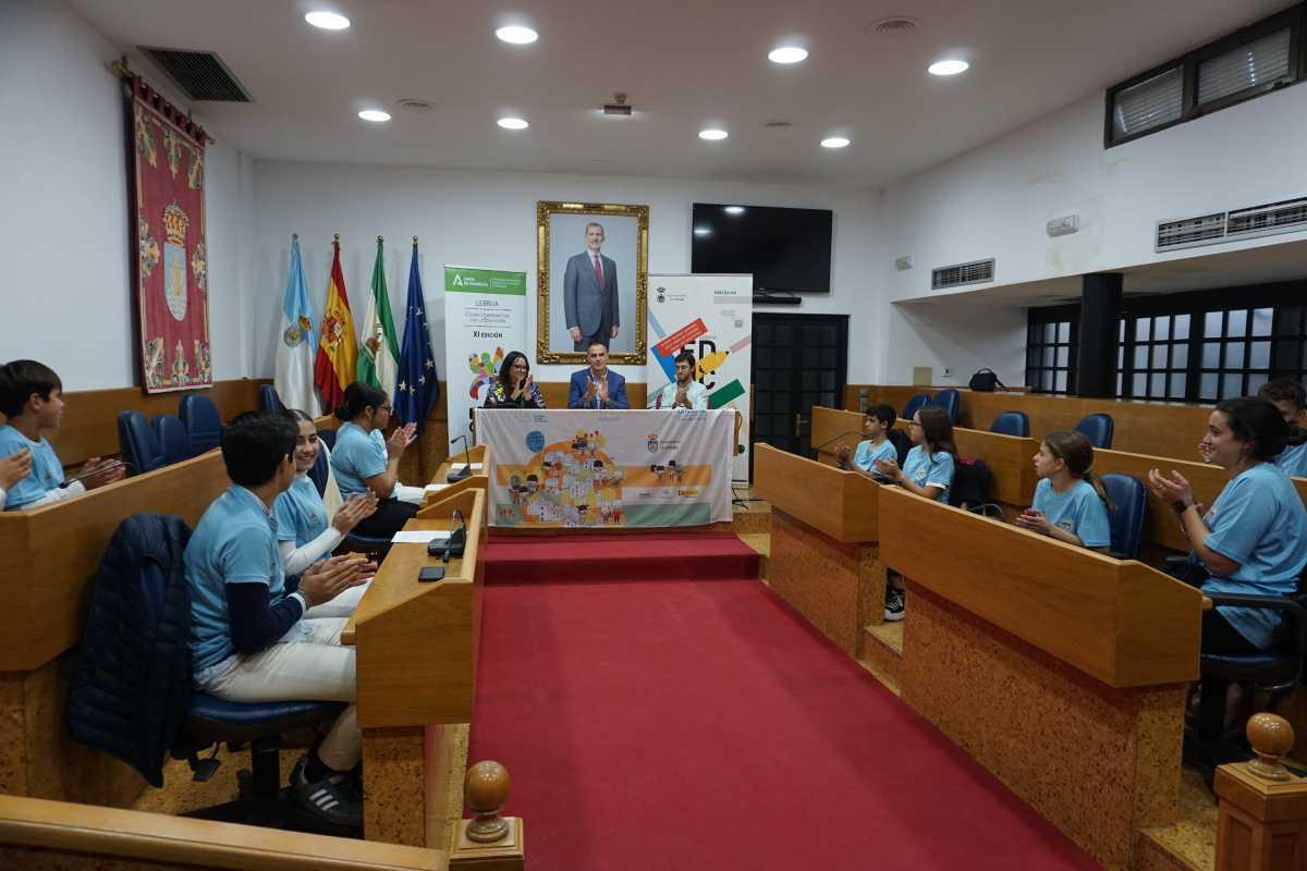 El Ayuntamiento celebra un Pleno Infantil con motivo del Día Mundial de los Derechos de la Infancia y la Adolescencia