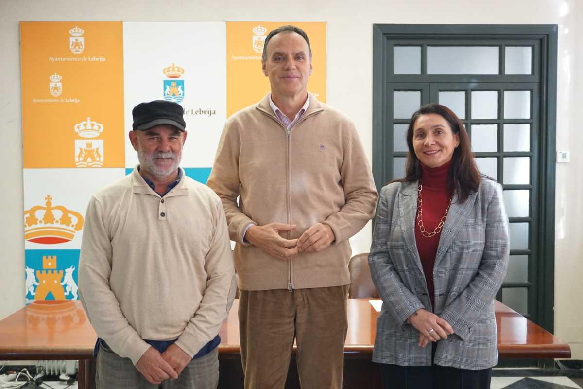 El Ayuntamiento colabora con el Club Atlético Antoniano sufragando los gastos de adecuación del Estadio Municipal para el partido de la Copa del Rey