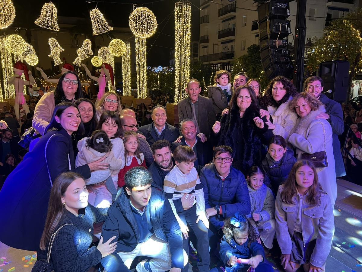 Lebrija da la bienvenida a la Navidad con el encendido de su alumbrado especial