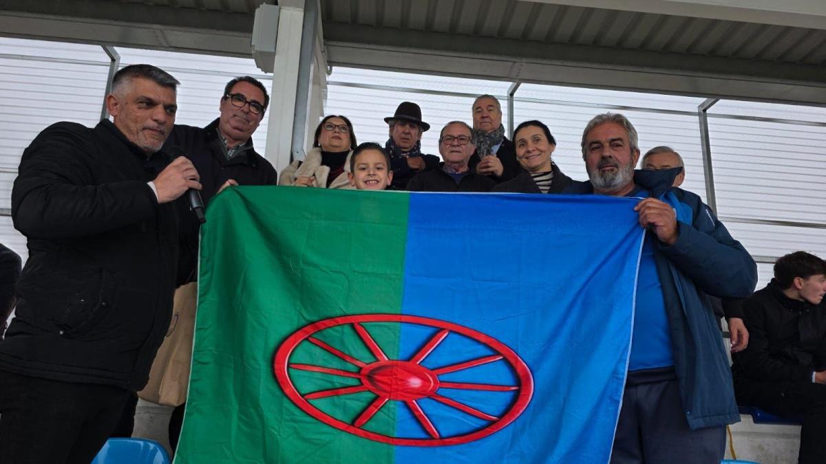La Unión Balompédica Lebrijana rinde homenaje al Pueblo Gitano en su 600 Aniversario