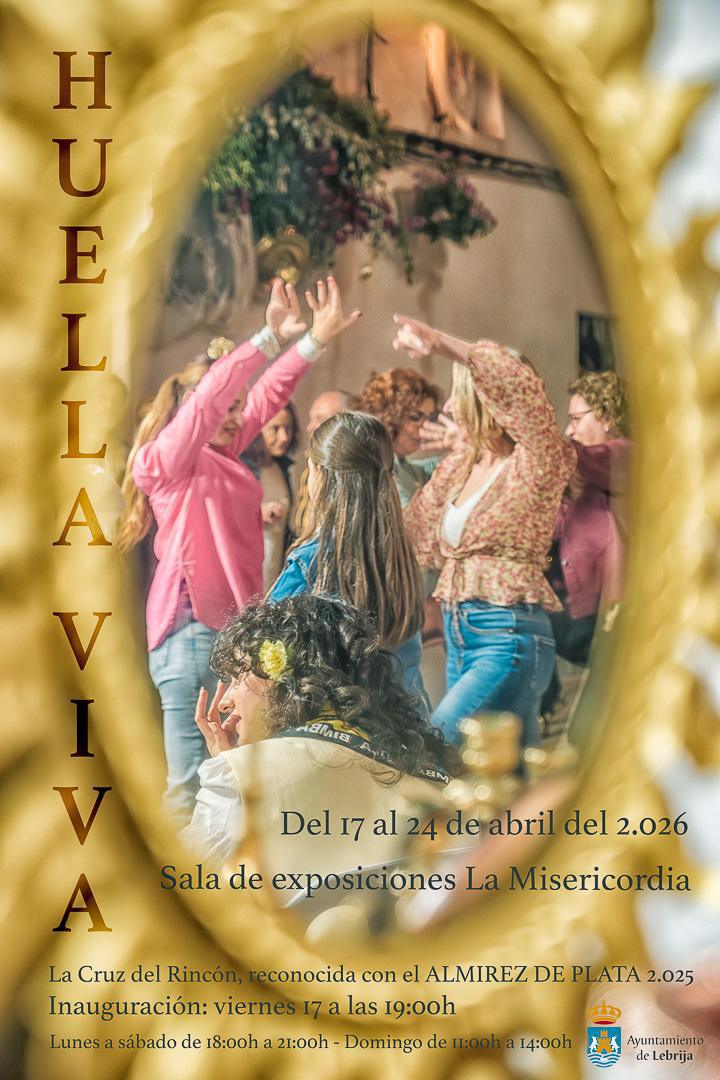 La Sala de la Misericordia acoge la exposición fotográfica “Huella Viva” de William Max dedicada a las Cruces de Mayo de Lebrija