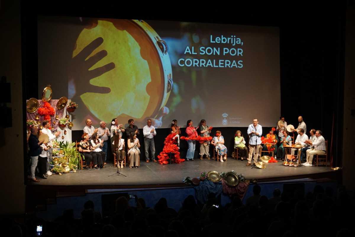 Lebrija presenta el disco “Lebrija, al son por corraleras”, un homenaje a las Cruces de Mayo
