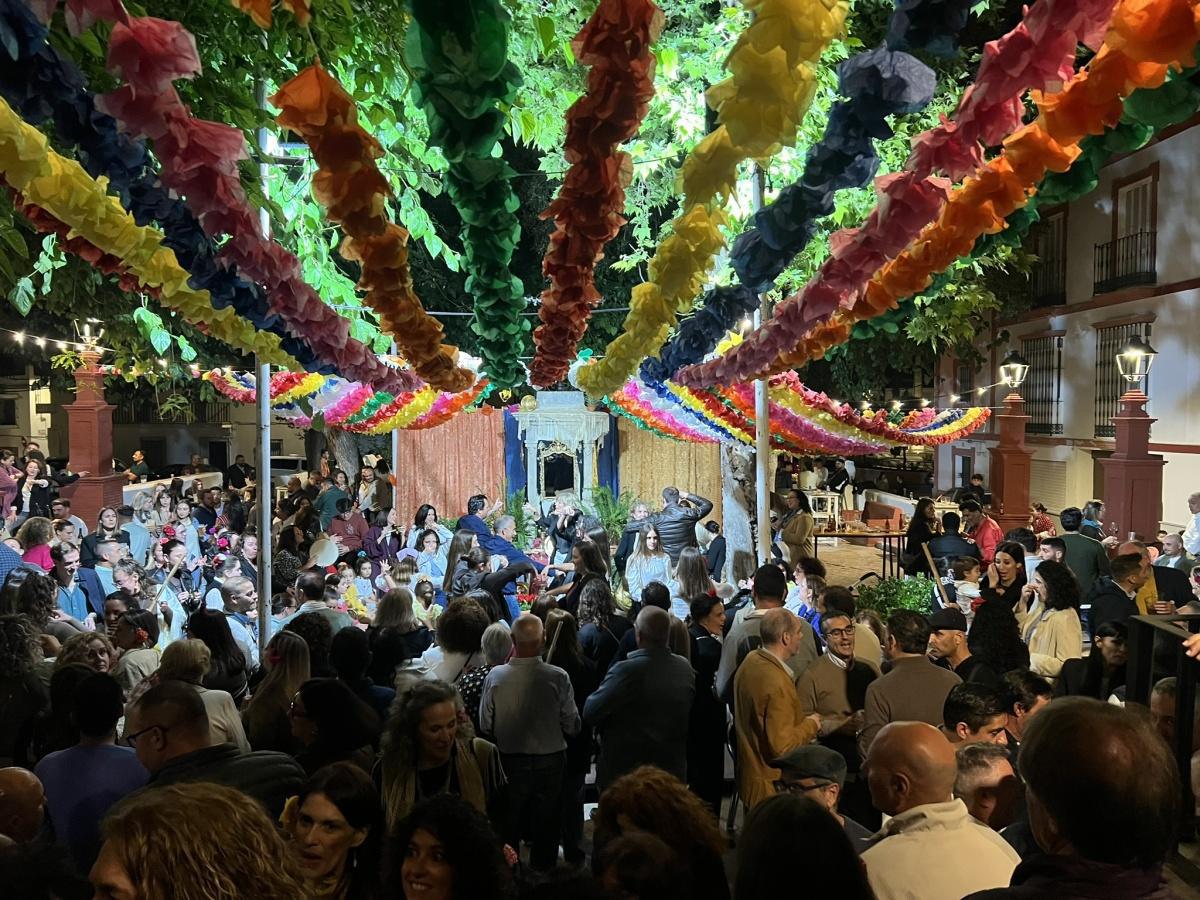 Buen ambiente en la primera de Cruces