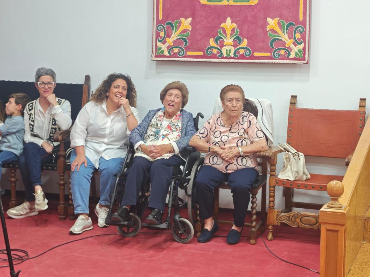 El Pleno del Ayuntamiento aprueba dedicar una plaza pública a María Jesús García Ruiz “La Birira”, histórica Corralera de Lebrija