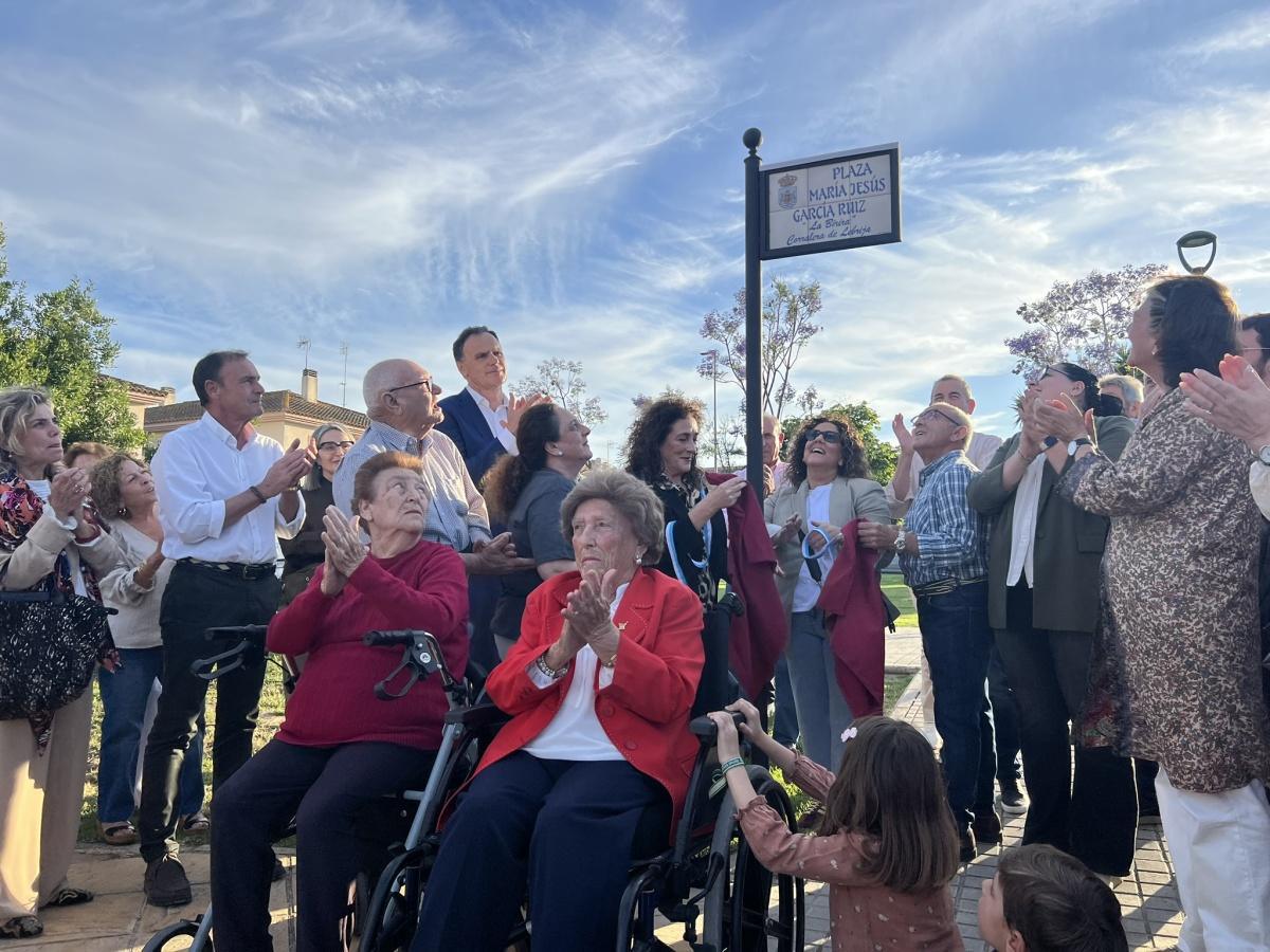 Rotulada una plaza pública con el nombre de María Jesús García Ruiz “La Birira”, corralera de Lebrija