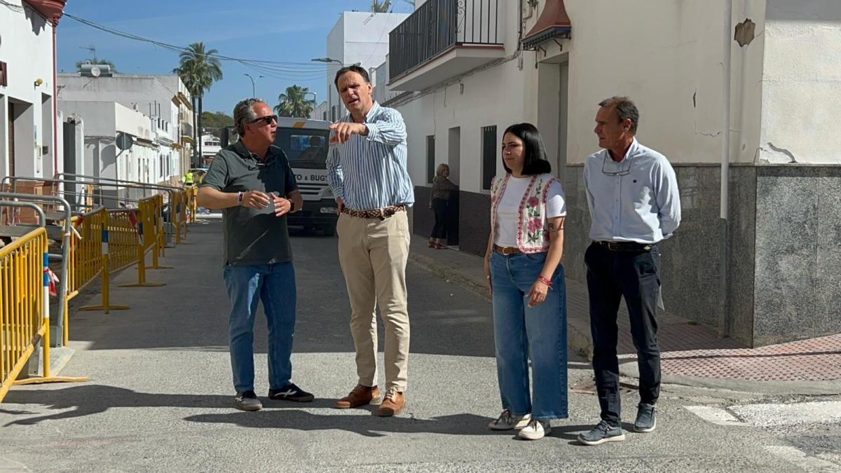 Avanzan a buen ritmo las obras de ampliación del acerado en Huerto Vicario