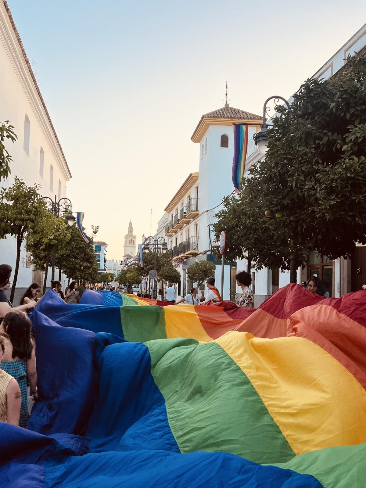 El Orgullo Lebrijano 2026 reúne a cientos de personas en una jornada marcada por la convivencia, la diversidad y la participación