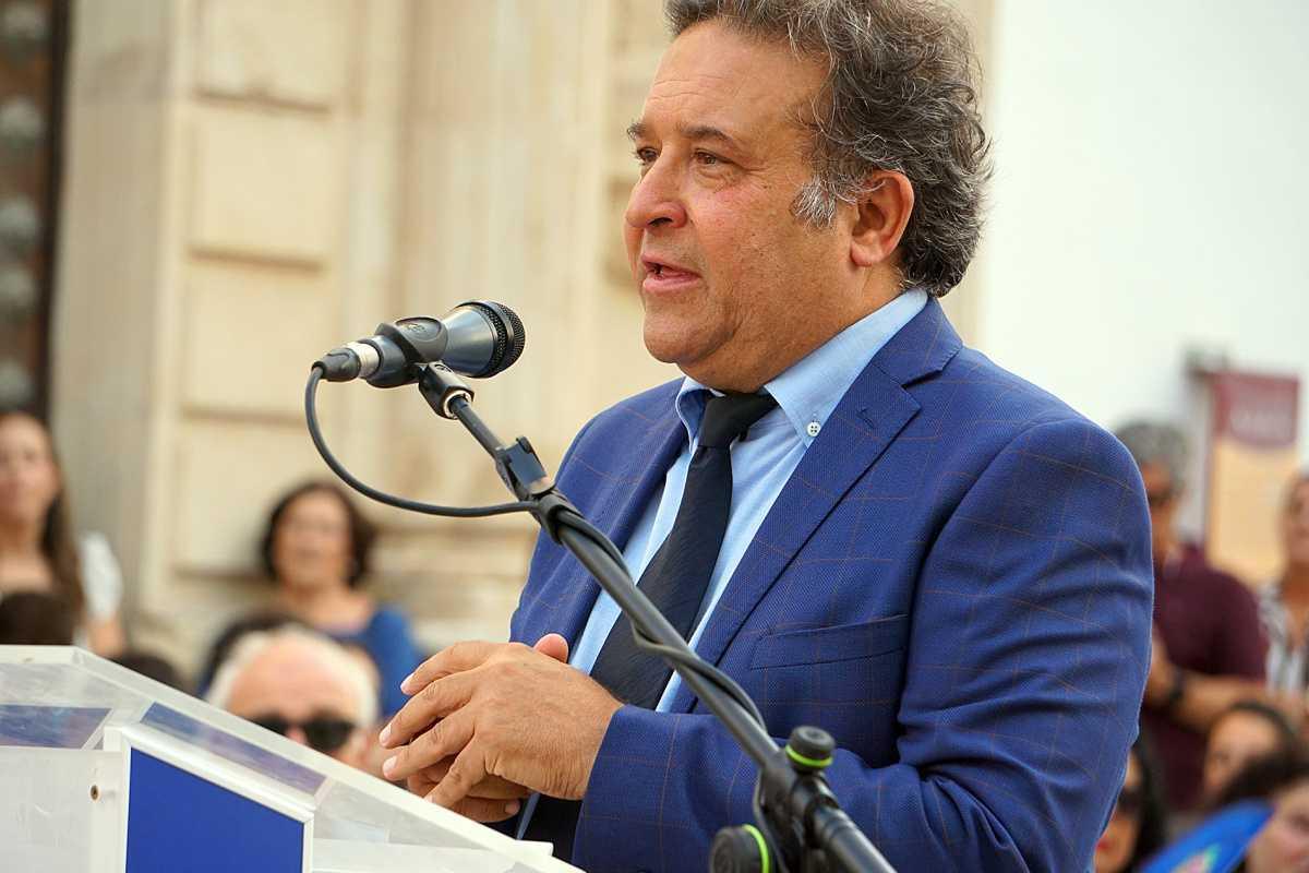 El Lebrijano ya cuenta con un espacio público en su honor bajo el azul del cielo de Lebrija