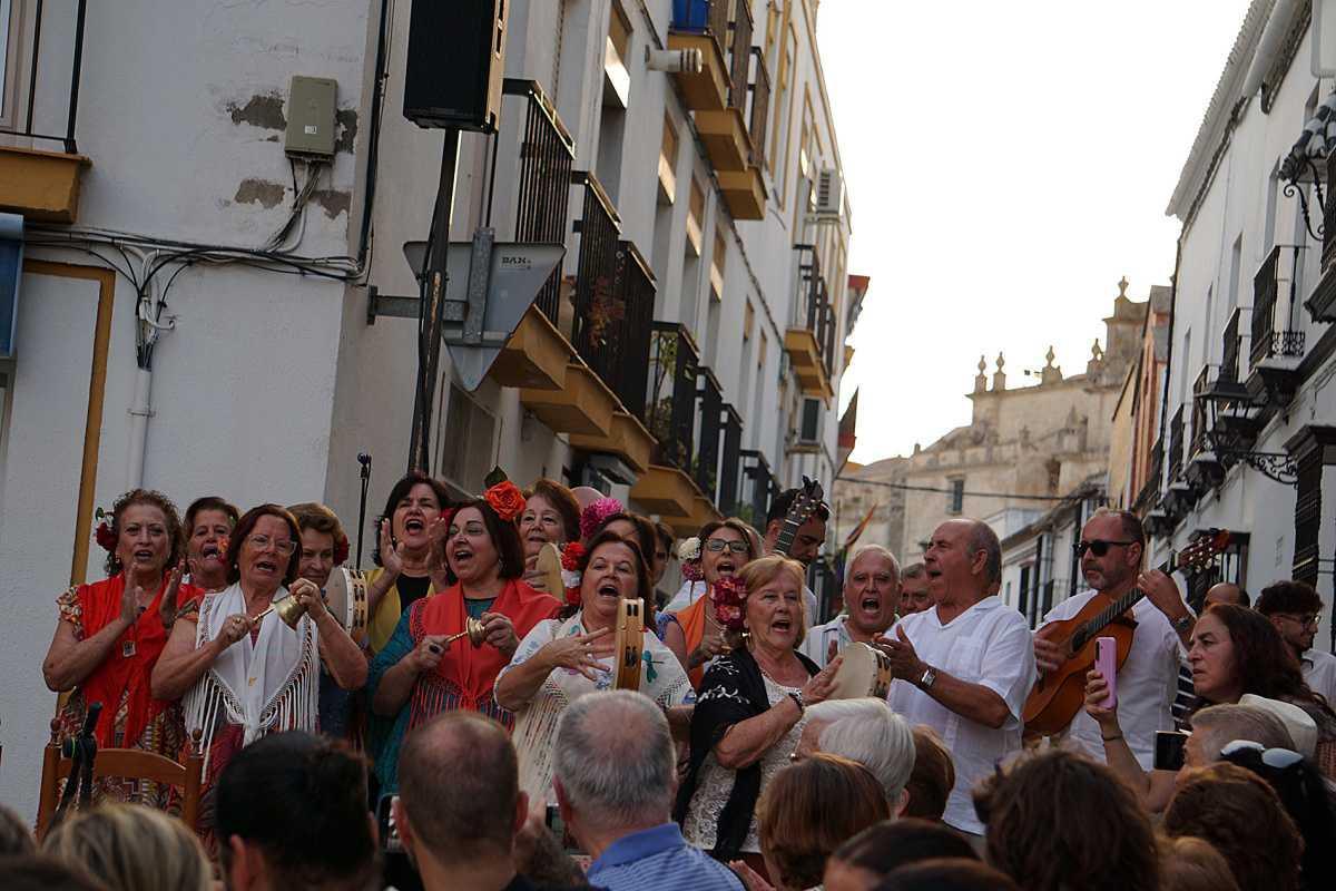 El Lebrijano ya cuenta con un espacio público en su honor bajo el azul del cielo de Lebrija