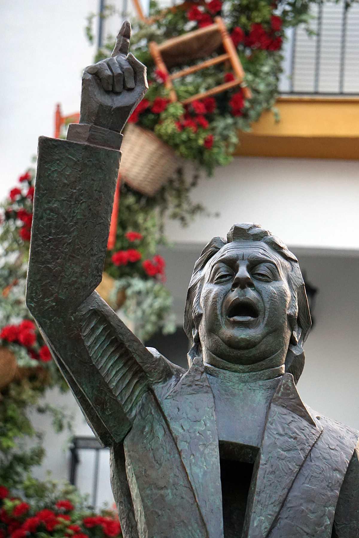 El Lebrijano ya cuenta con un espacio público en su honor bajo el azul del cielo de Lebrija