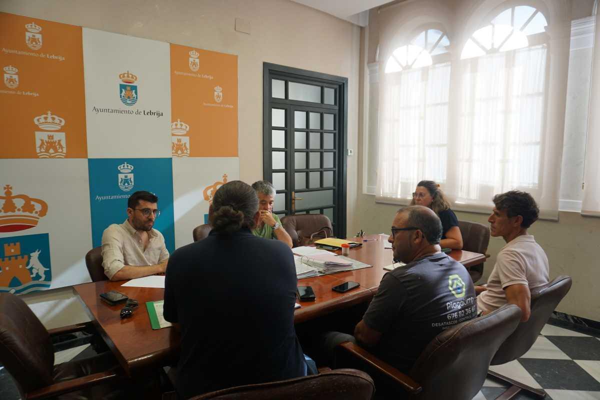 Reunión de coordinación para reforzar la lucha contra el mosquito y prevenir el Virus del Nilo Occidental