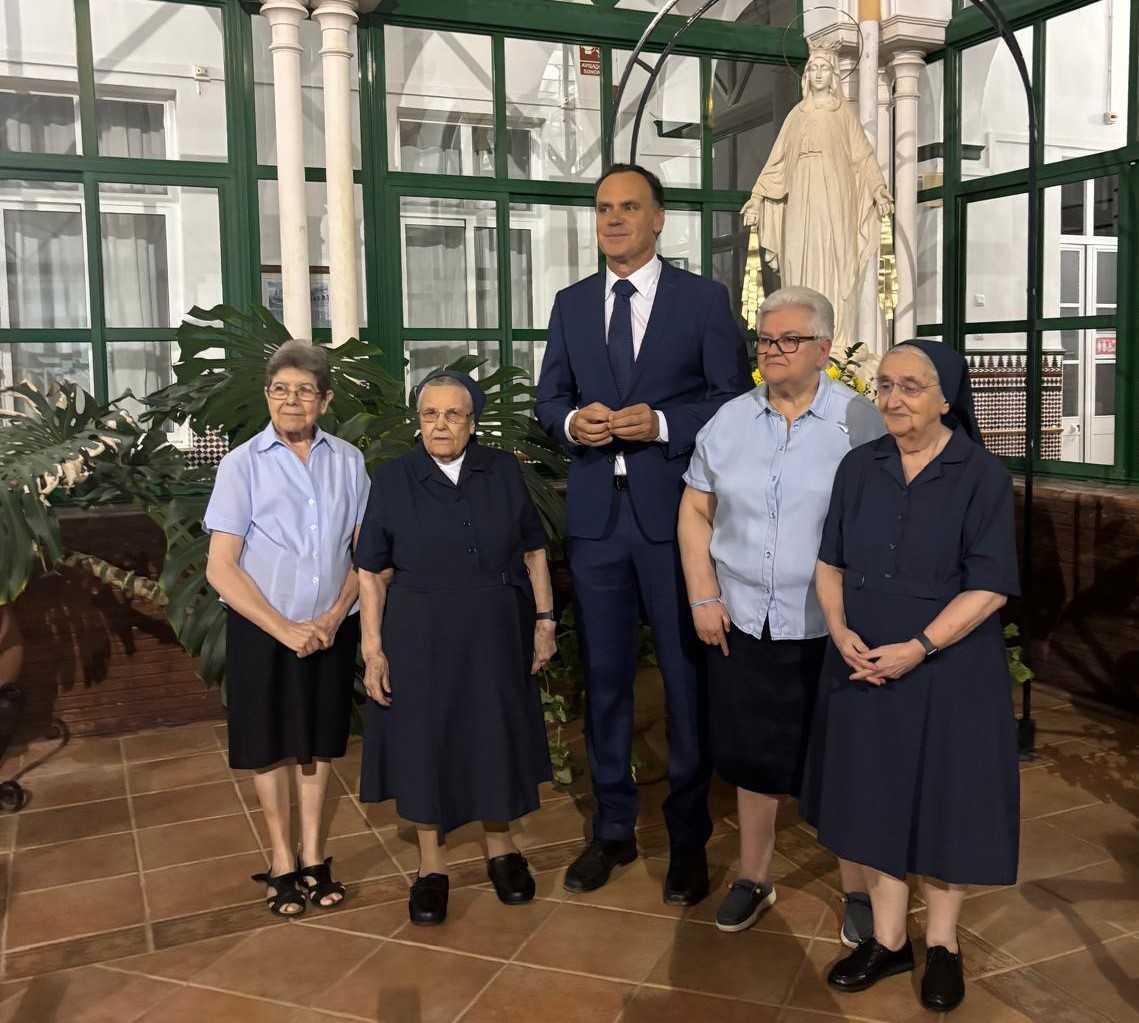 El Asilo de San Andrés despide a las Hijas de la Caridad tras 113 años de entrega y servicio al municipio