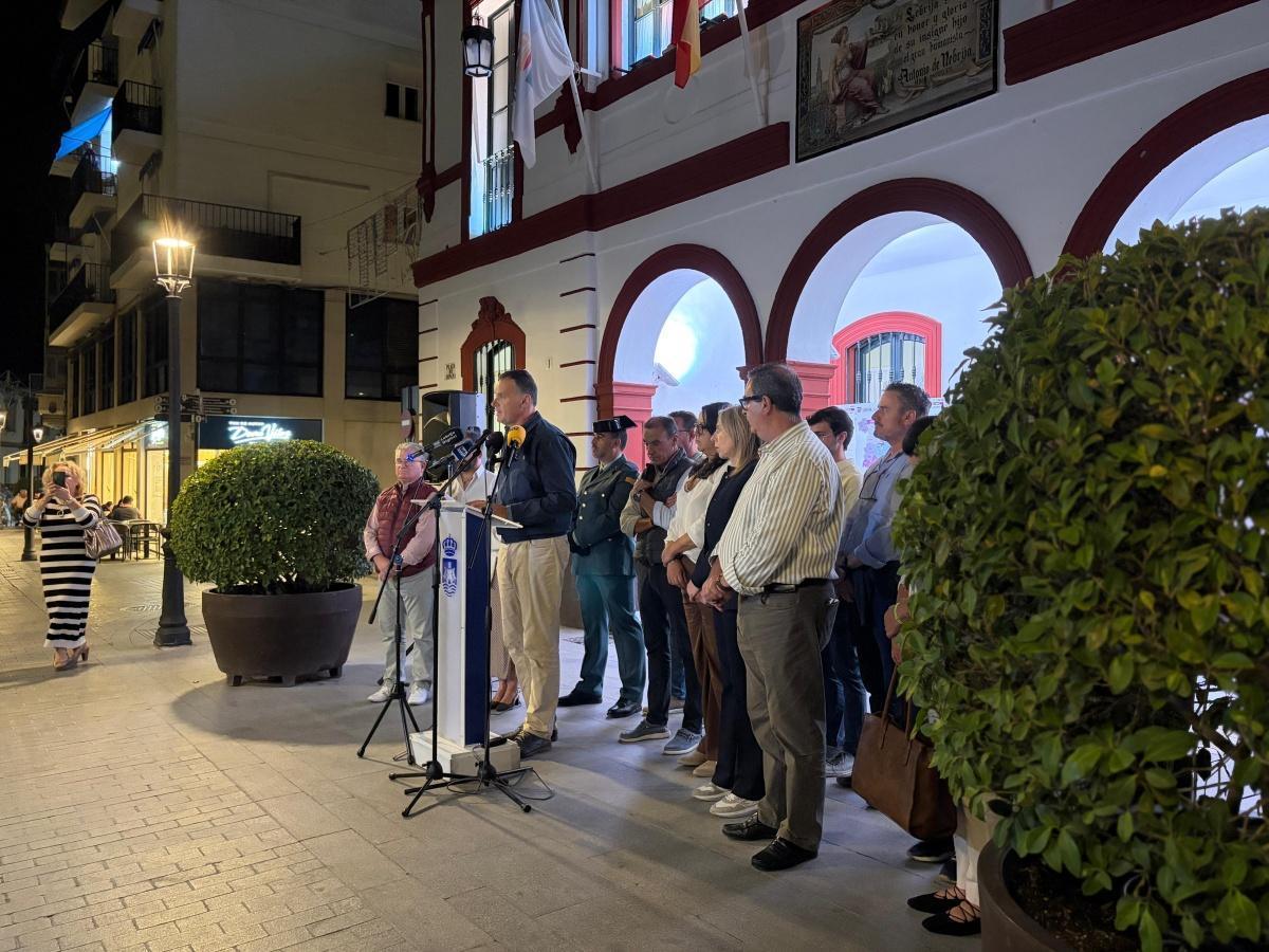 Celebrado un minuto de silencio en memoria de las víctimas del accidente ferroviario de Urda
