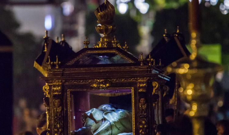 VIERNES SANTO: Santo Sepulcro