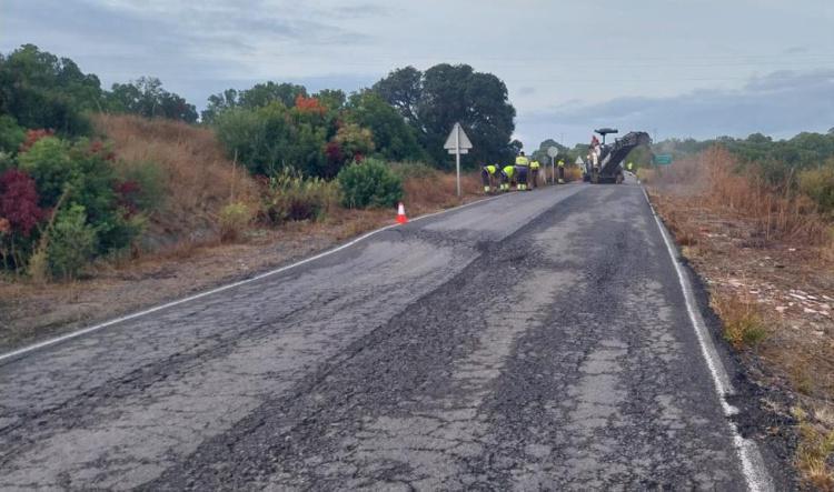 Se realizan trabajos de conservación en la SE-6201