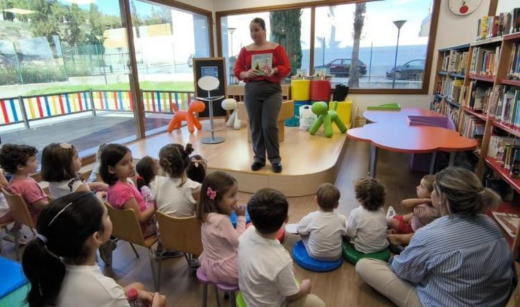 Rocío Romero Castillo presenta su nuevo libro infantil Mi abuelo Francisco está entre nubes de algodón