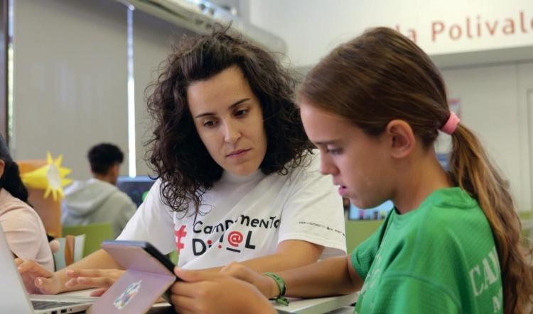 Campamento digital gratuito para personas de entre 9 y 17 años