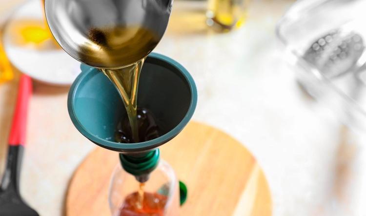 Recogida de aceite usado durante la feria: abierto el plazo para empresas que deseen cubrir este servicio