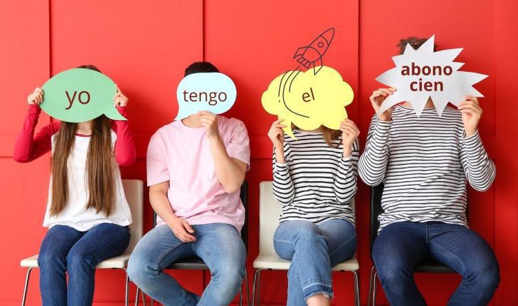 Nueva convocatoria del AbonoCien Joven, una iniciativa municipal destinada a jóvenes de entre 16 y 20 años