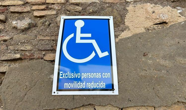 El Ayuntamiento amplía las plazas de aparcamiento para personas con movilidad reducida durante la Semana Santa 2026