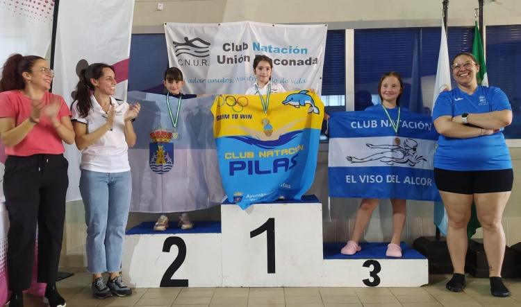 La lebrijana Emma Tejero consigue una nueva medalla de plata en la segunda final del Circuito Provincial de Natación