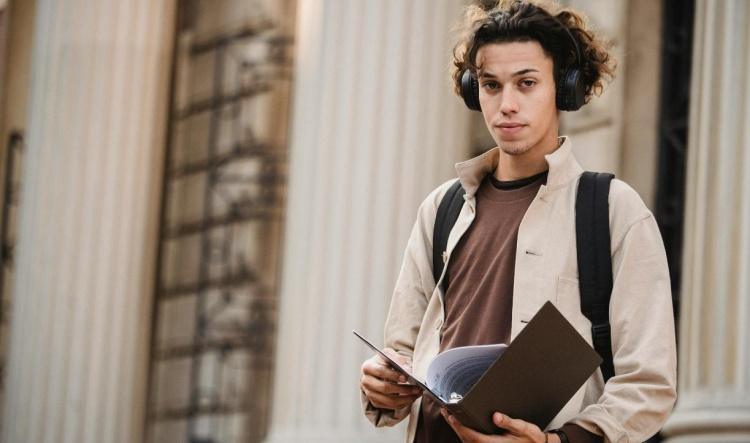 Becas de Alojamiento de Diputación de Sevilla: abierta la convocatoria para el curso 2026-2027, dotada con 1,2 millones de euros
