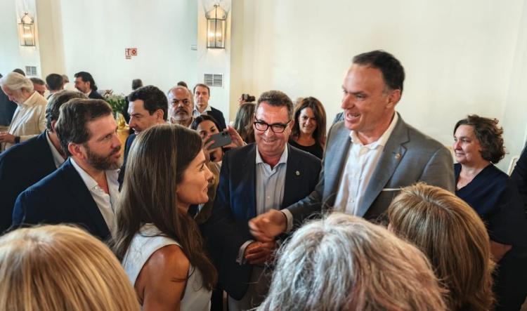 El Alcalde de Lebrija acude a la reunión anual de centros del Instituto Cervantes, presidida por la Reina en Jerez