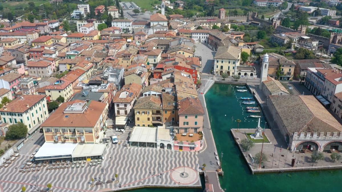 Riscopriamo la nostra bellezza: Lazise Riscopriamo la nostra bellezza: Lazise