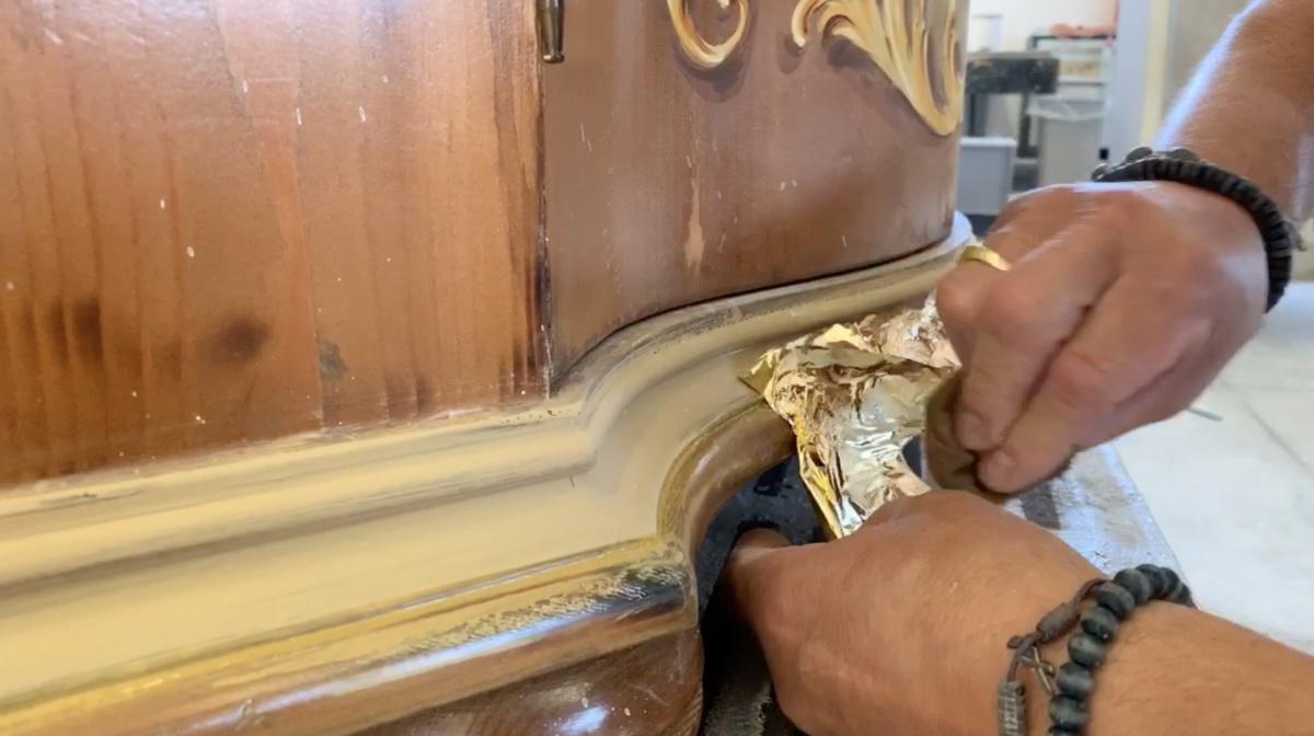 Bovolone, nella bottega dei mobili colorati Bovolone, nella bottega dei mobili colorati