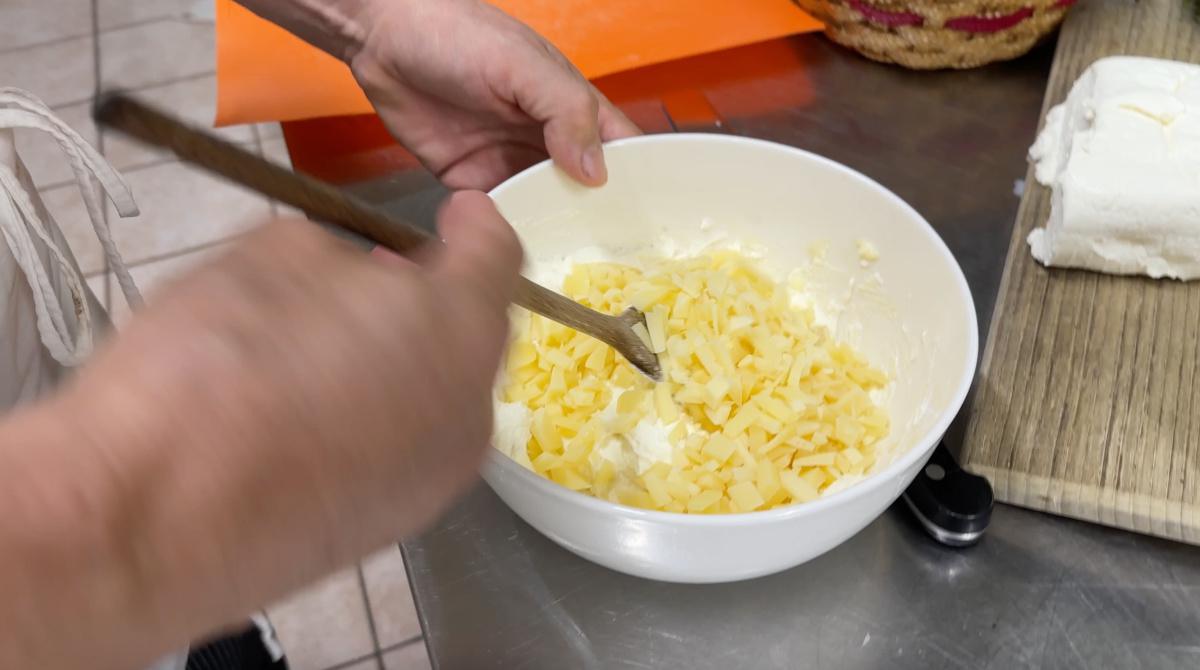 Le irresistibili "fritole" al formaggio di Gianico! Le irresistibili "fritole" al formaggio di Gianico!