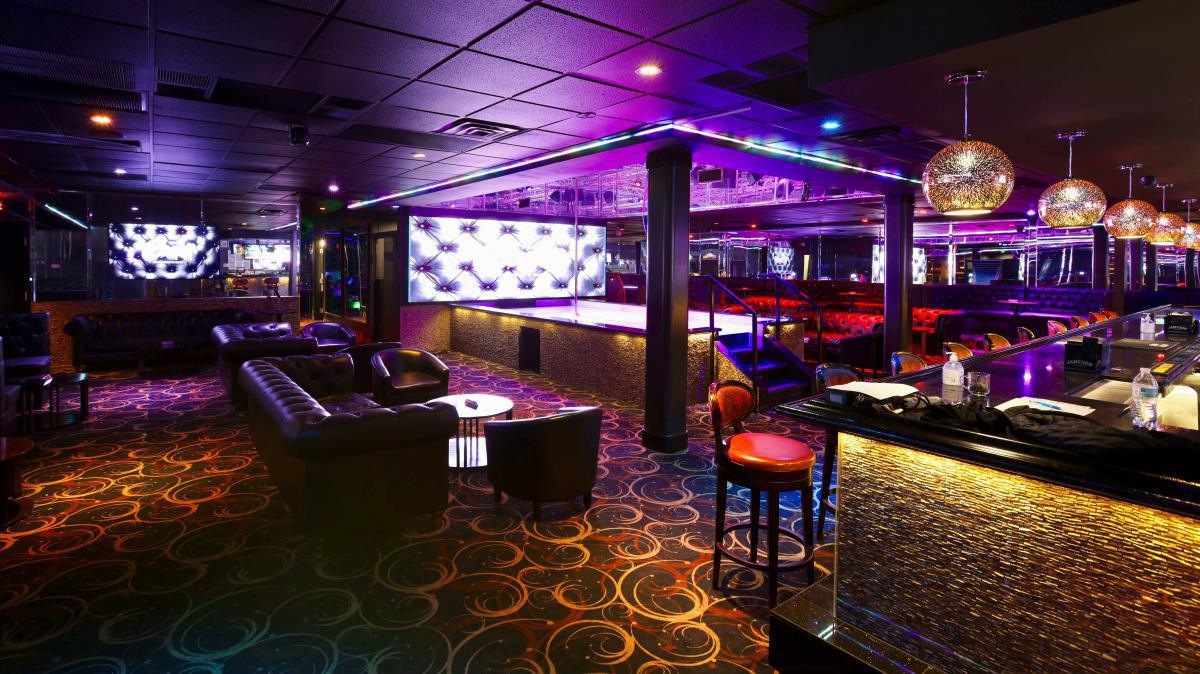 Vegas Candi Gentlemen’s Club is now open and paying all drivers! We're the hottest new strip club in town, inviting all drivers to bring their passengers and receive up to $75 per male customer. Located just North of Town Square at 6370 Windy Rd Vegas Candi Gentlemen’s Club is now open and paying all drivers! We're the hottest new strip club in town, inviting all drivers to bring their passengers and receive up to $75 per male customer. Located just North of Town Square at 6370 Windy Rd