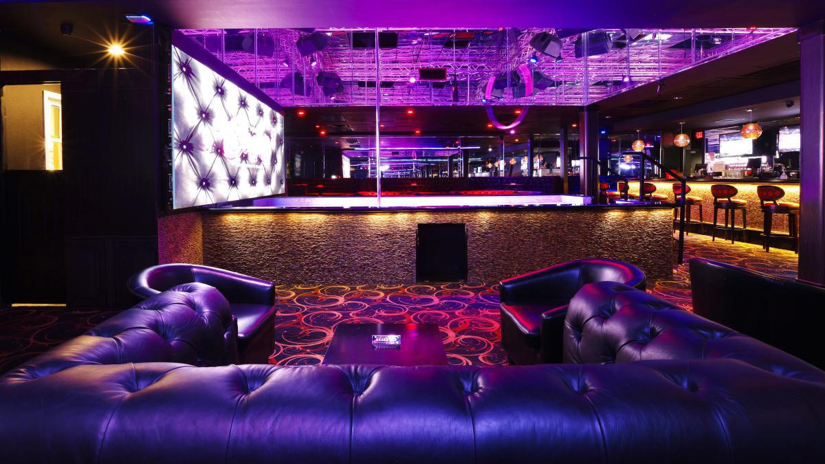 Vegas Candi Gentlemen’s Club is now open and paying all drivers! We're the hottest new strip club in town, inviting all drivers to bring their passengers and receive up to $75 per male customer. Located just North of Town Square at 6370 Windy Rd Vegas Candi Gentlemen’s Club is now open and paying all drivers! We're the hottest new strip club in town, inviting all drivers to bring their passengers and receive up to $75 per male customer. Located just North of Town Square at 6370 Windy Rd