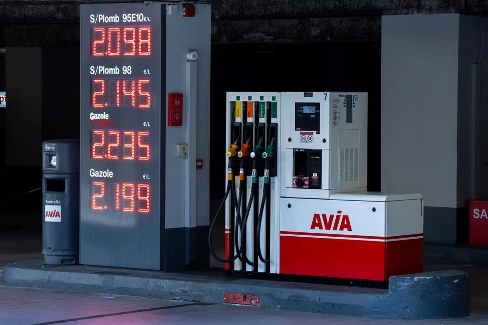 Carburant : l'aide aux « grands rouleurs » prolongée et élargie pour 5,5 millions de Français ! Carburant : l'aide aux « grands rouleurs » prolongée et élargie pour 5,5 millions de Français !