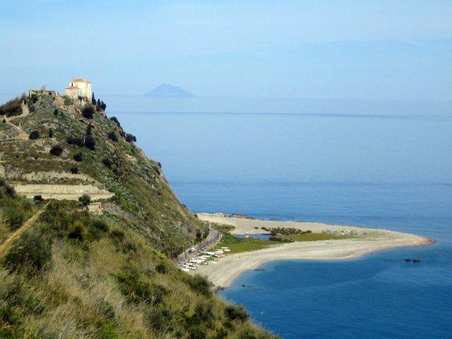 Sentiero Goletta - Goletta Trail Sentiero Goletta - Goletta Trail