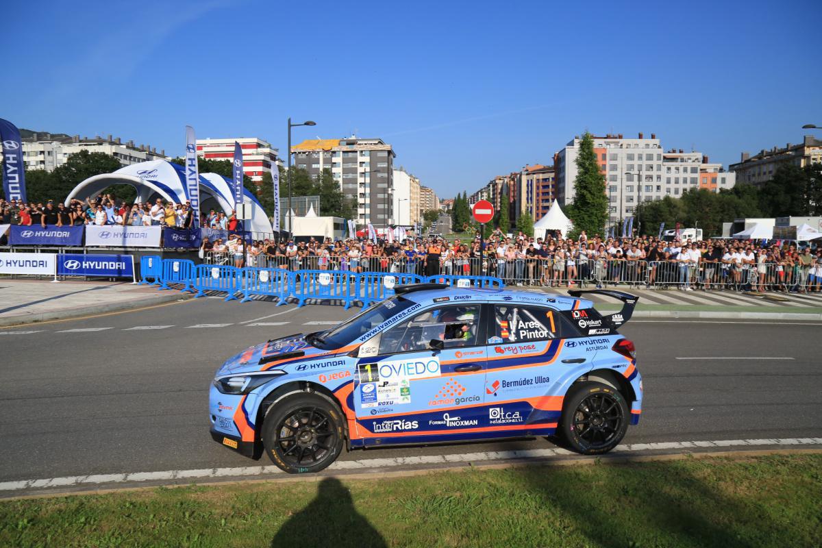 TC 12 | Pernía marca el último scratch de la jornada TC 12 | Pernía marca el último scratch de la jornada