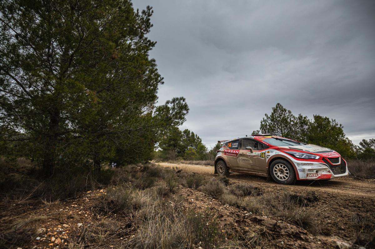 Efrén Llarena y Sara Fernández se coronan en Lorca. Primeros líderes del SuperCER. Efrén Llarena y Sara Fernández se coronan en Lorca. Primeros líderes del SuperCER.