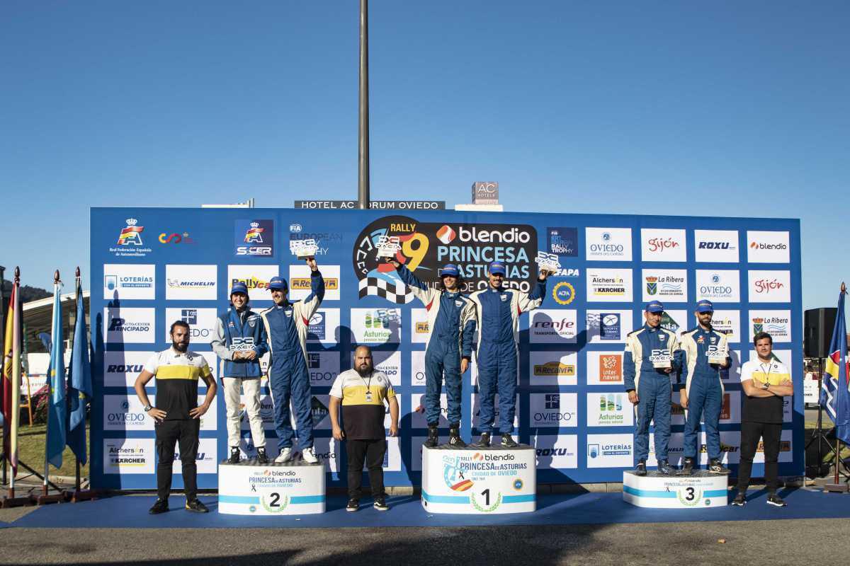 Víctor Solórzano se lleva una disputada Dacia Sandero Rally Cup Víctor Solórzano se lleva una disputada Dacia Sandero Rally Cup