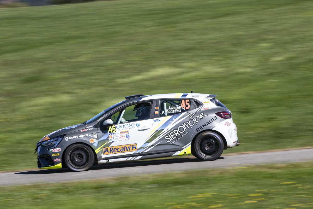 Mañá vence en la Clio Trophy Spain y lidera la clasificación Mañá vence en la Clio Trophy Spain y lidera la clasificación