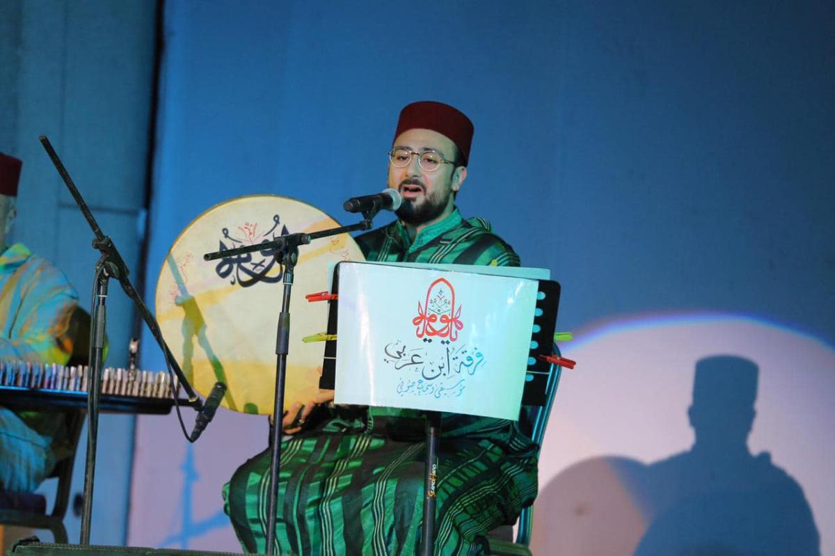فرقة "ابن عربي" المغربية تسافر بجمهور القاهرة رحاب موسيقى الروح