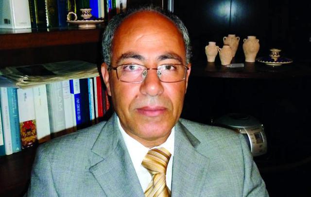 عزالدين عناية